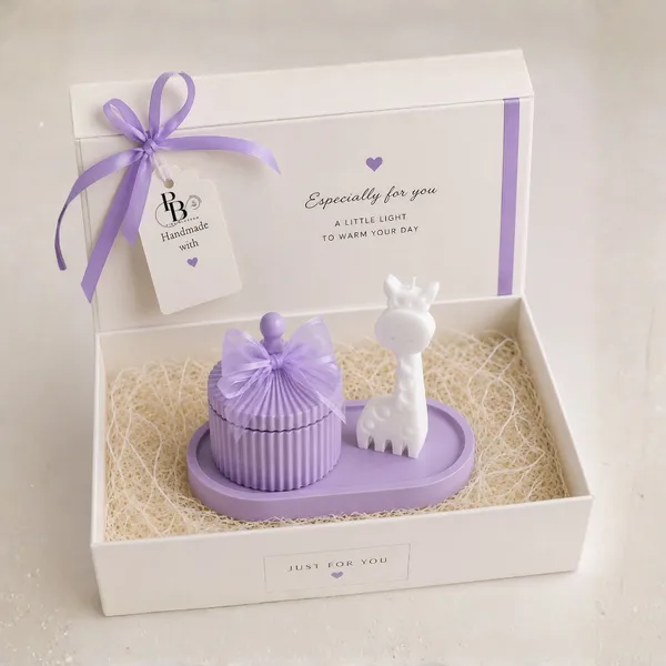 Lavender Dreams: Giraffe & Candle Gift Set