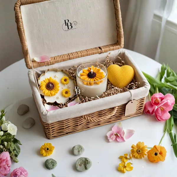 Sunflower Dreams Luxury Candle Gift Hamper