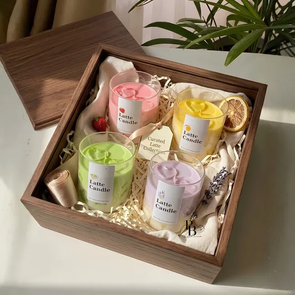 Artisanal Latte Candle Collection in Wooden Keeper