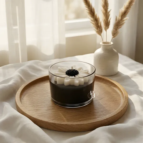 Monochrome Daisy Dream Candle Art