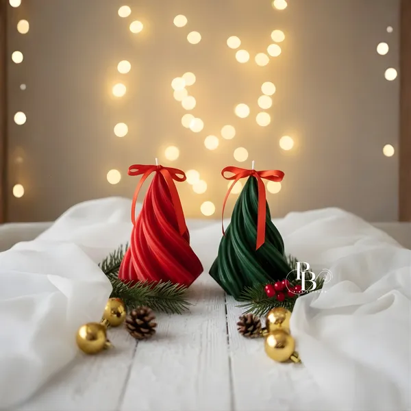 Festive Flame: Red & Green Spiral Holiday Candles
