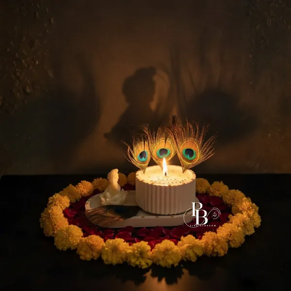 Peacock Feather Illuminated Ritual Candle