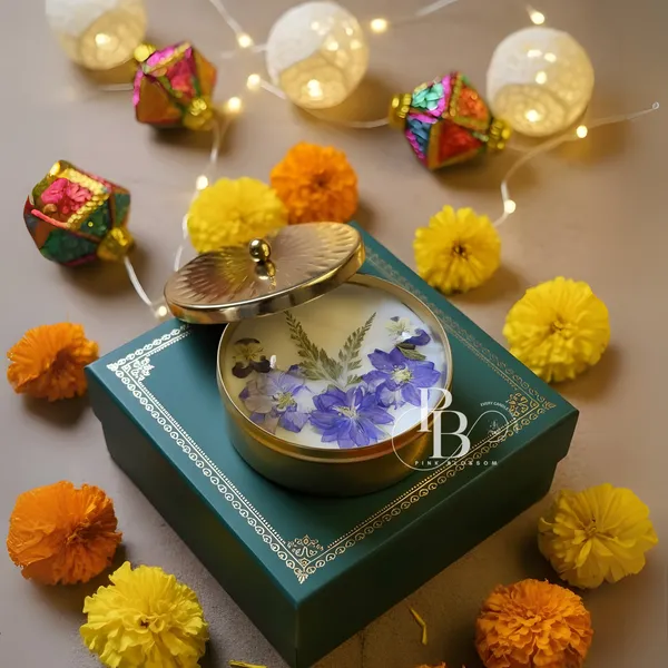 Pressed Flower Resin Dome Candle with Gold Leaf