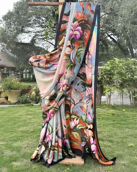 Botanical Reverie: Handwoven Floral Silk Saree