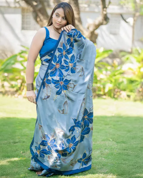 Azure Blossoms: Handwoven Silk Saree