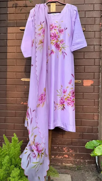 Lavender Rose Garden Kurti with Flowing Dupatta