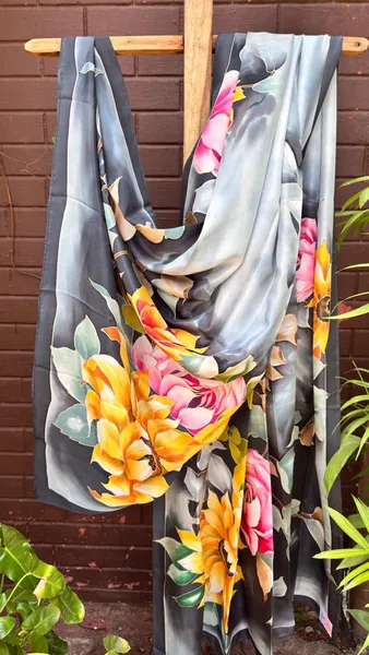 Blooming Elegance: Hand-Painted Floral Dupatta