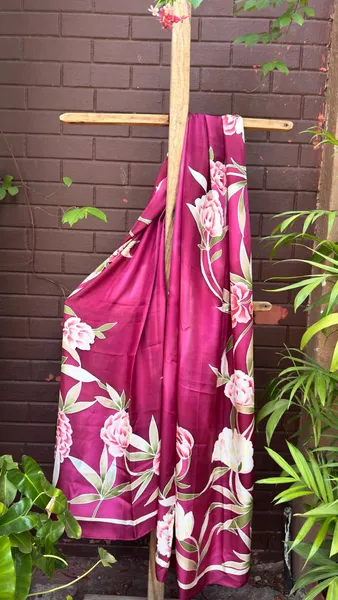 Crimson Garden Bloom Handwoven Dupatta