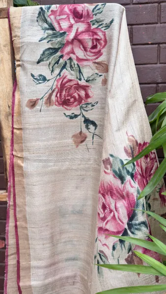 Rose Garden Reverie Handwoven Dupatta